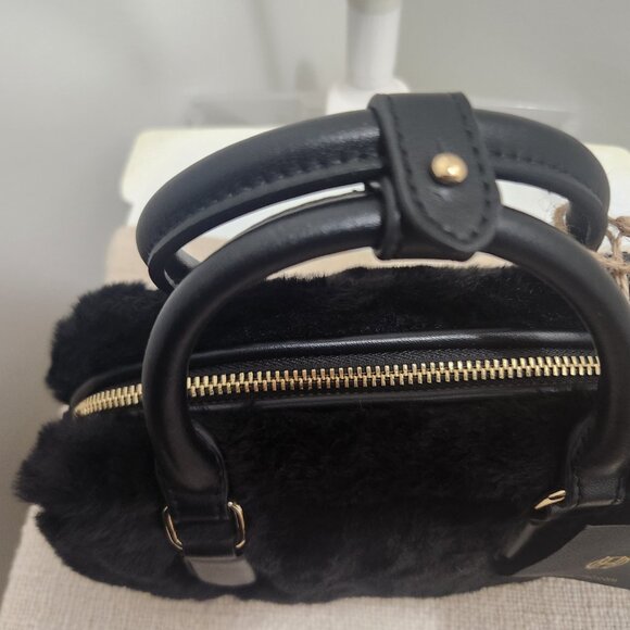 House of Harlow 1960 - Picture 2 of 5